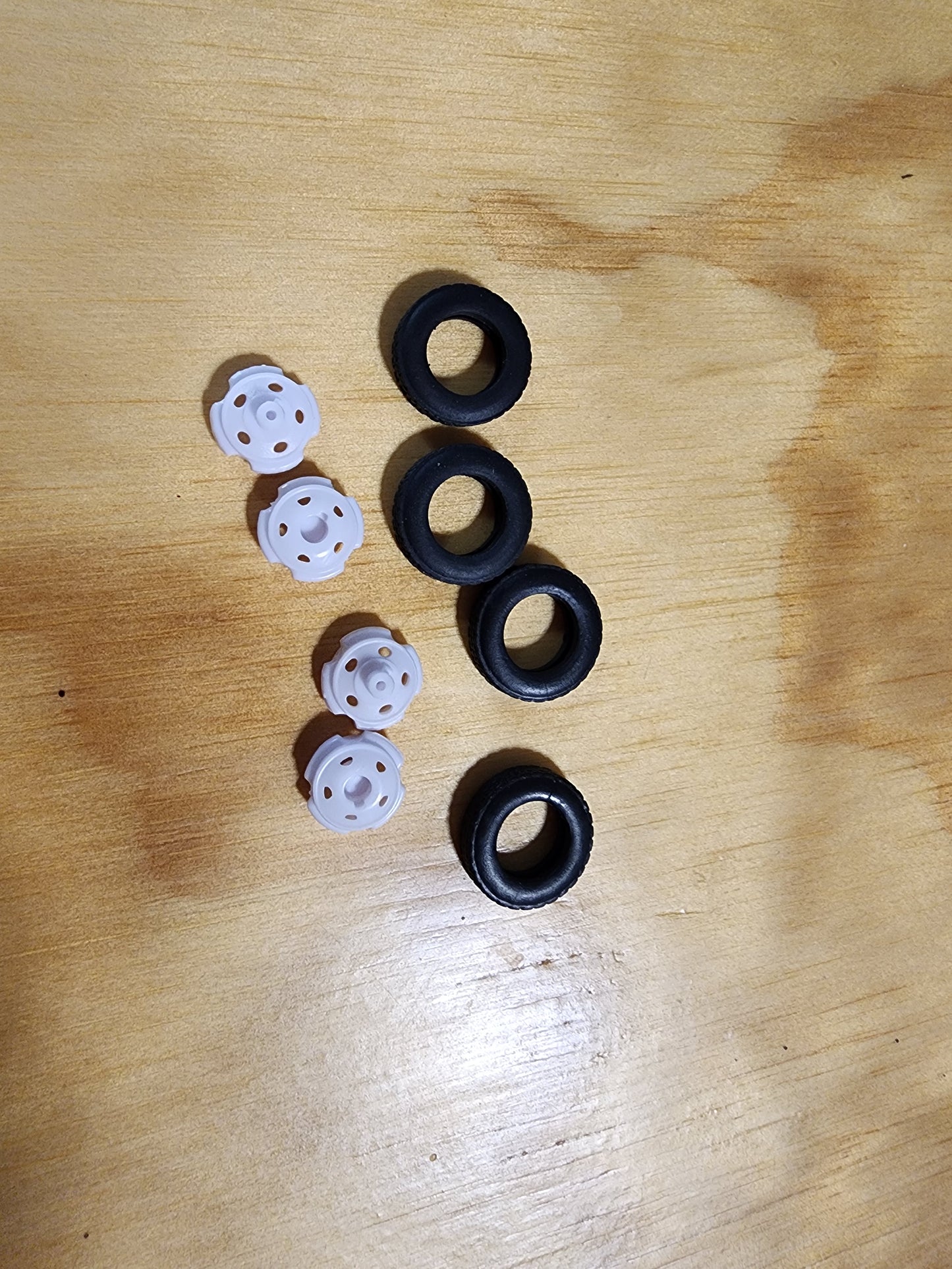 Trailer tires-5 hole, duals