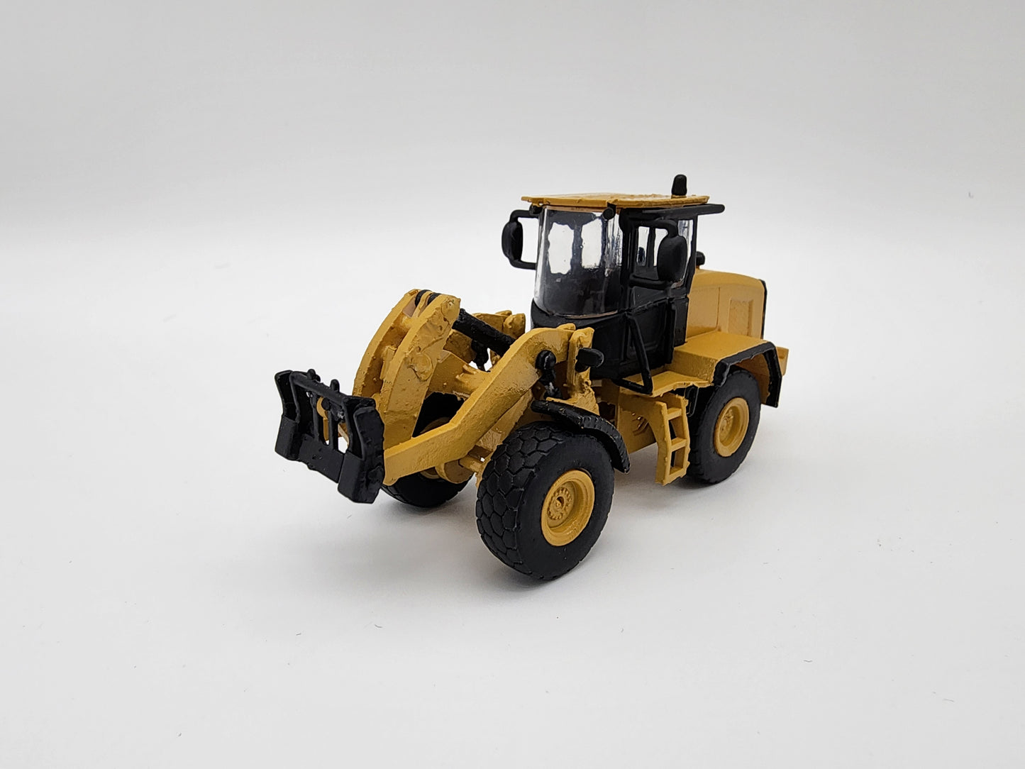 Loader, small frame, large model, standard reach