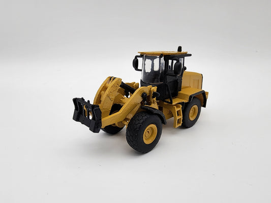 Loader, small frame, large model, high reach