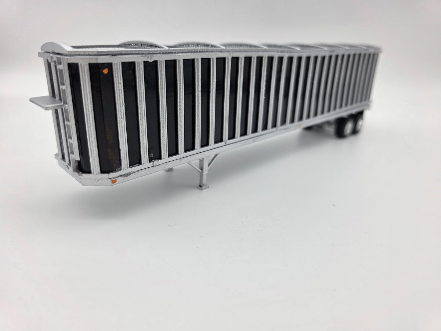 Shuffle floor trailer, 53ft tandem axle, stakeside