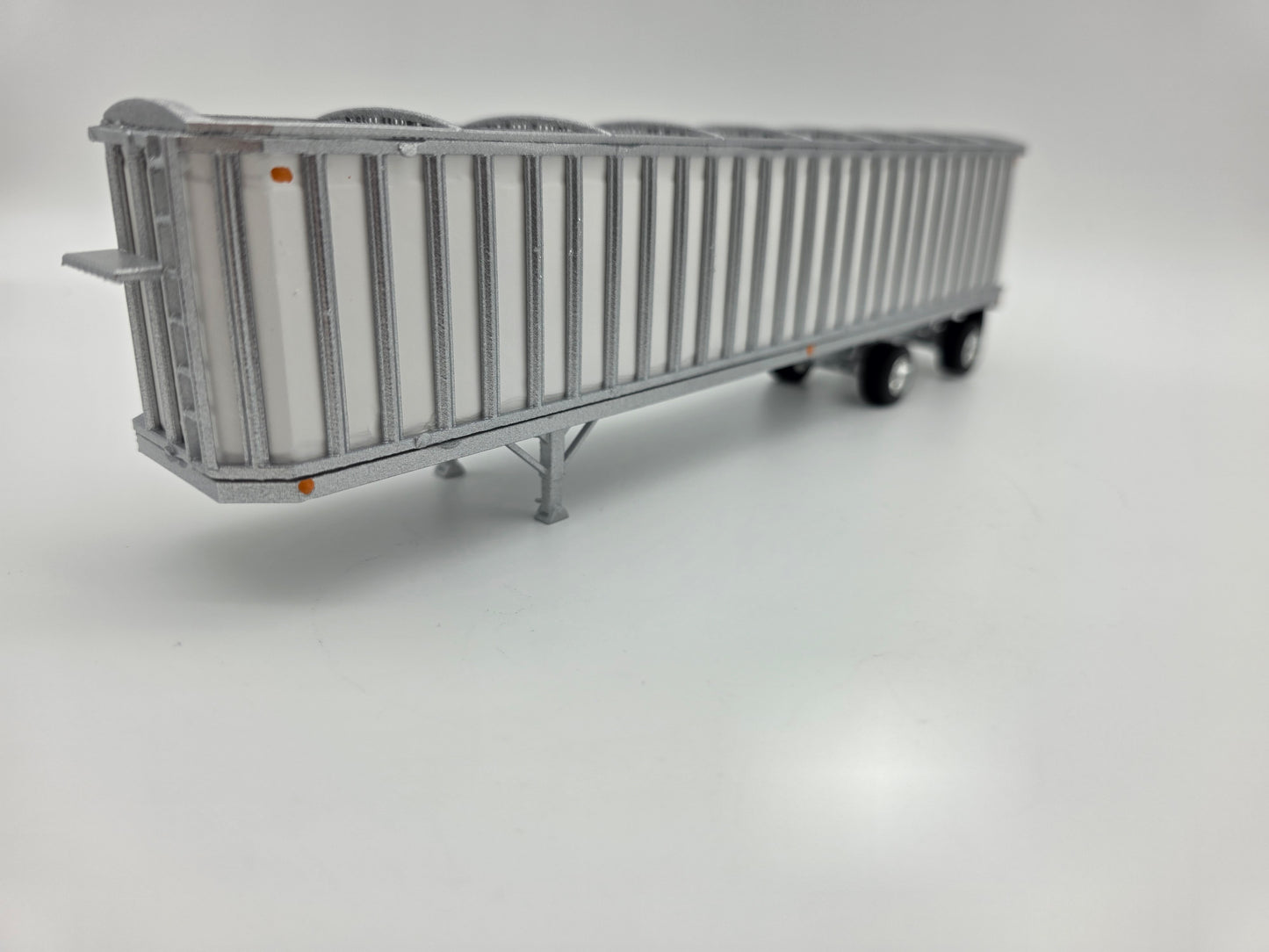 Shuffle floor trailer, 53ft spread axle, stakeside