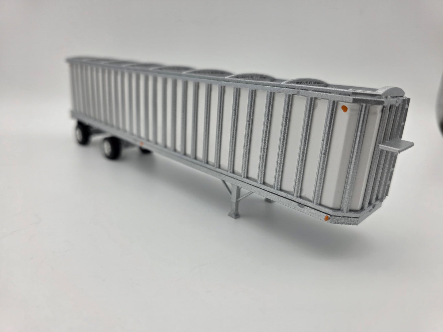 Shuffle floor trailer, 53ft spread axle, stakeside