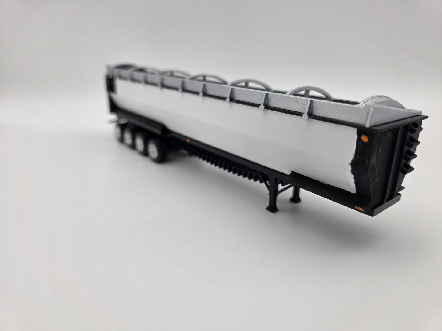 Aulick Aultimate belt trailer, 51ft, angled side