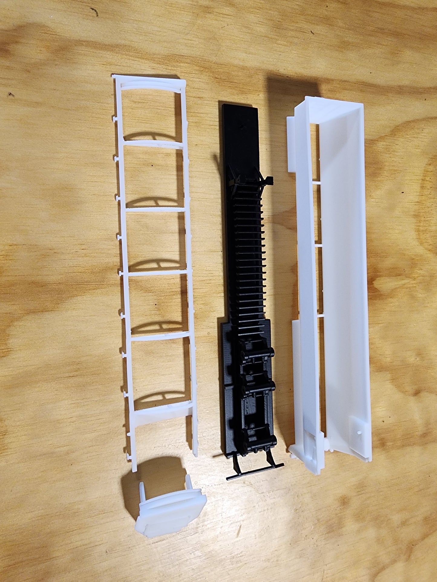 Aulick Aultimate belt trailer, 48ft, angled side