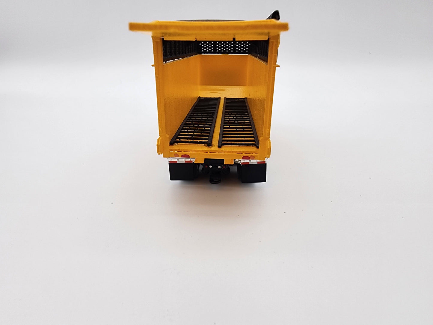JBS/Artex 24ft chain floor truck mount box